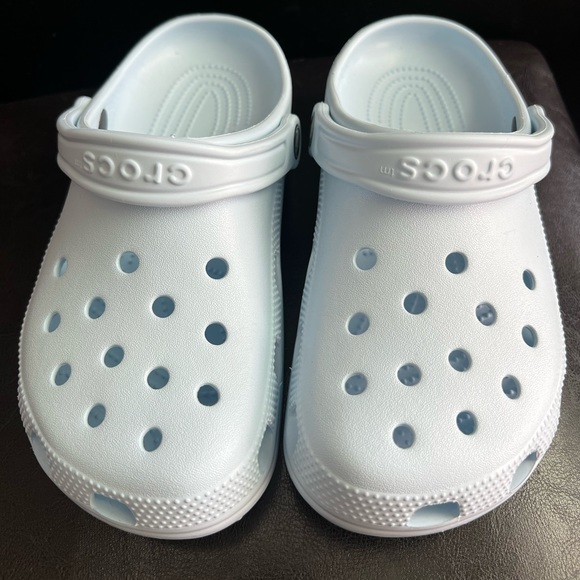 Baby Blu Crocs - Picture 1 of 3